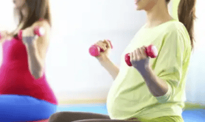 Can you lift weights while pregnant? 1 Can you lift weights while pregnant?