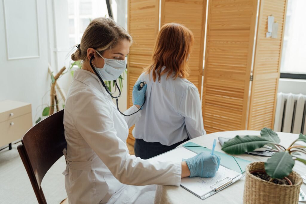 9 REASONS TO CONSIDER A CAREER AS A FAMILY NURSE P